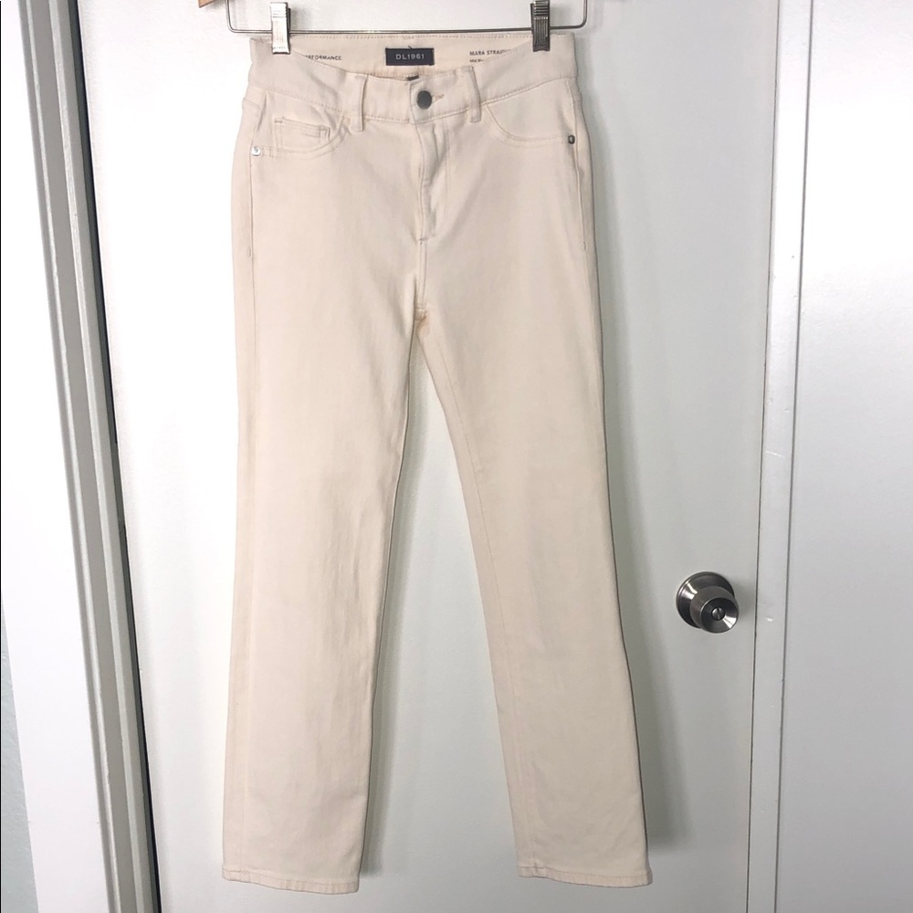 DL1961 MARA STRAIGHT
